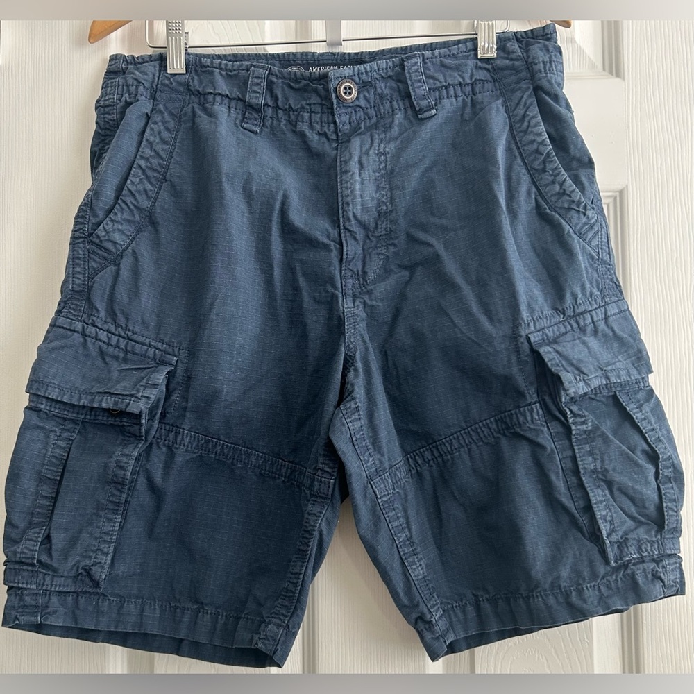 American Eagle Men's Blue Cargo Classic Shorts Size 33 Inseam 10"